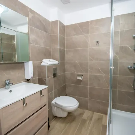 Great Marina Surf Apartment With Big Balcony And Private Parking *
