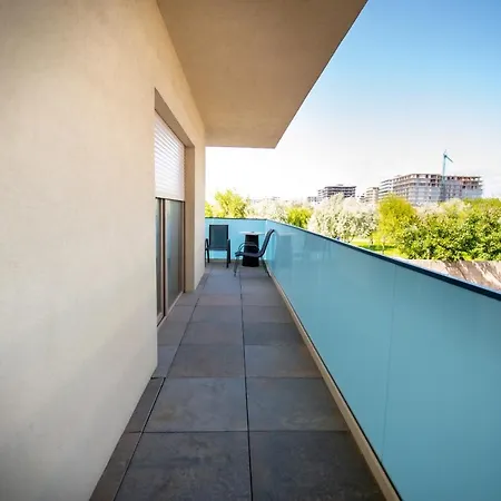 Great Marina Surf Apartment With Big Balcony And Private Parking